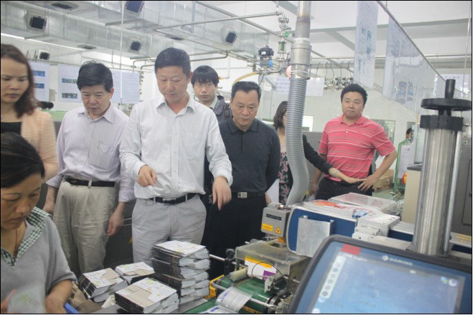 公安部、農(nóng)業(yè)部、工商總局等部委給予銀農(nóng)科技DCS自動(dòng)化生產(chǎn)線高度贊譽(yù)